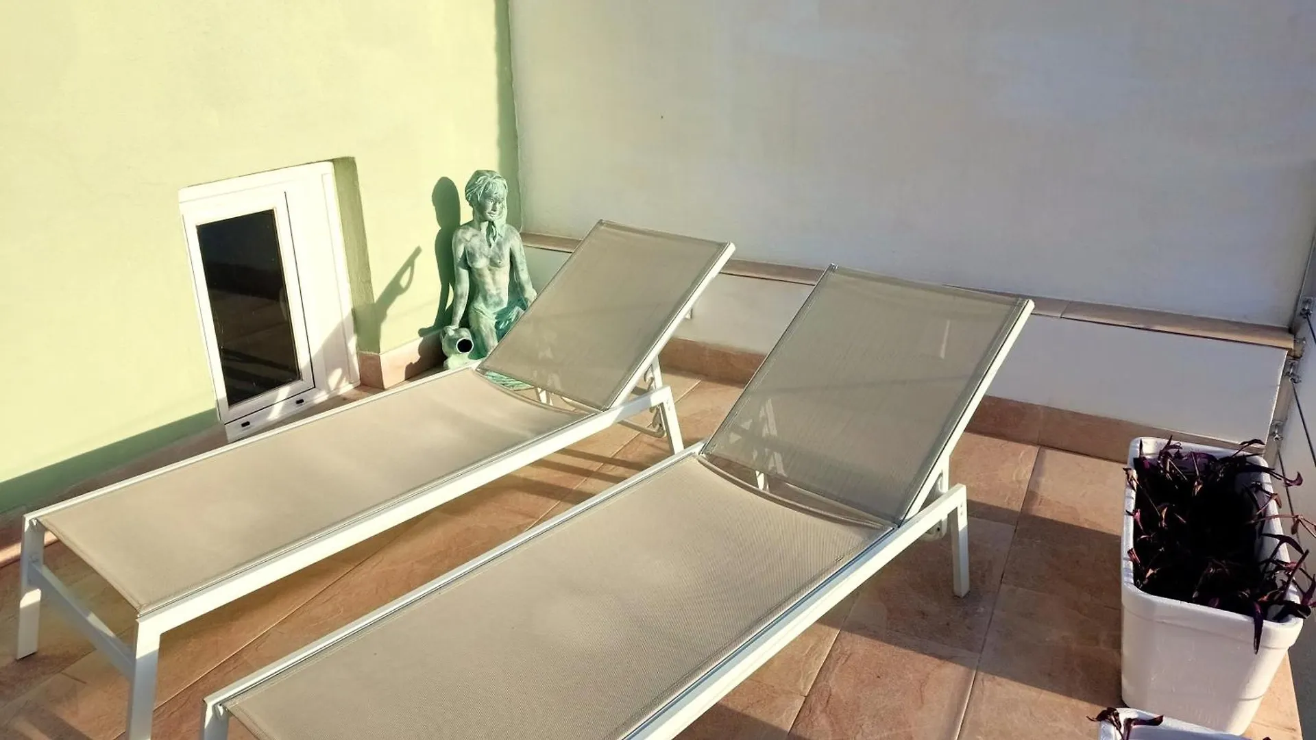Paradise Island House Ronda 0*,