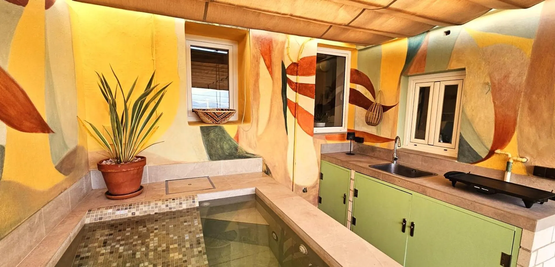 Paradise Island House Ronda 0*,  Spain